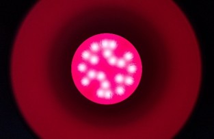 「明王」ライトセラピー用 キャビネットランプ 【赤色670型(目と髪の毛)/電球型対応】